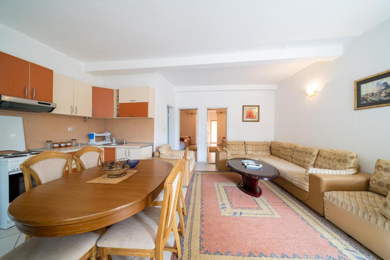 Ana Appartement *